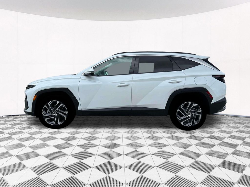 2025 Hyundai Tucson Hybrid Limited photo 2