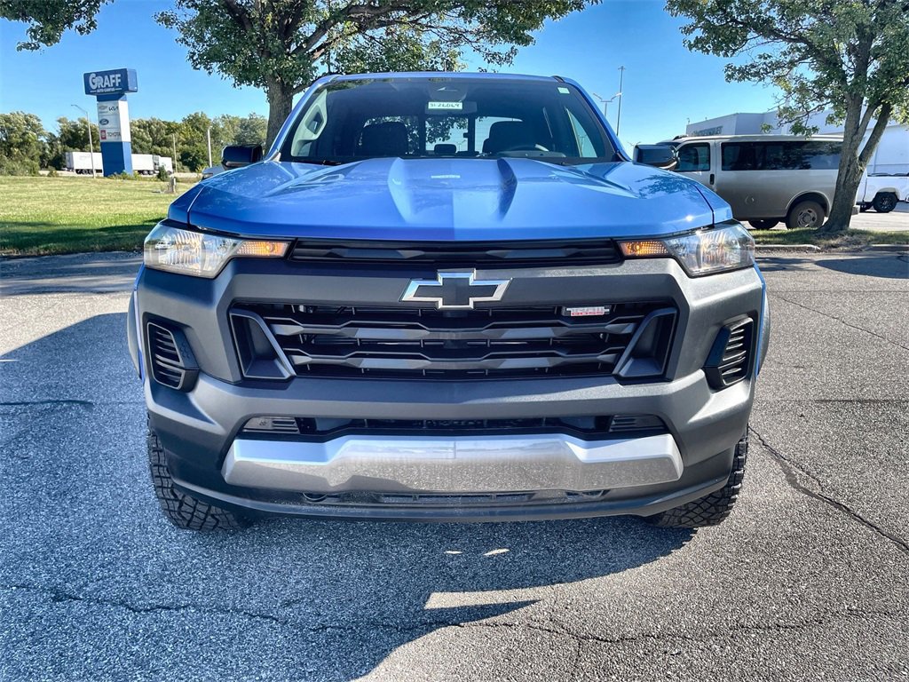 2026 Chevrolet Colorado Trail Boss photo 3