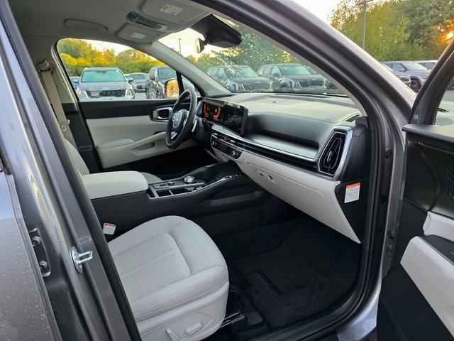 2025 Kia Sorento Hybrid EX photo 3