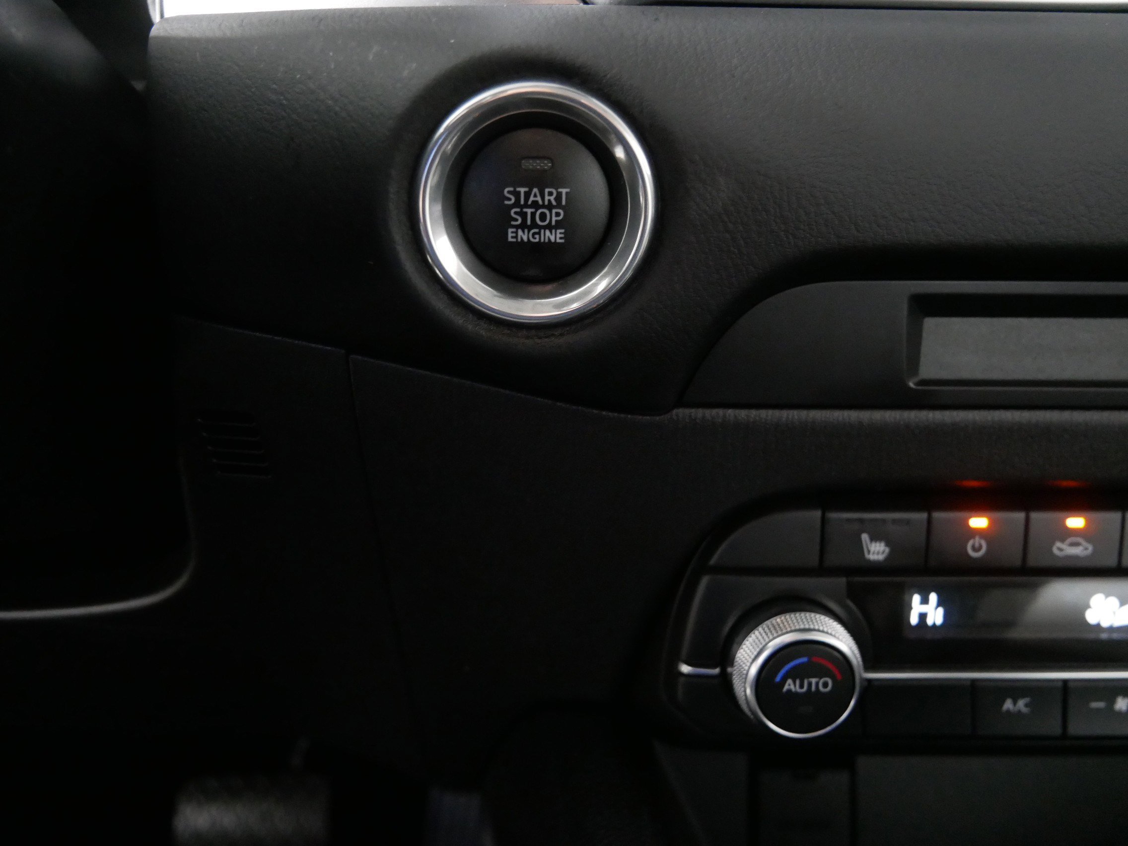 2025 Mazda CX-5 2.5 S Preferred photo 27