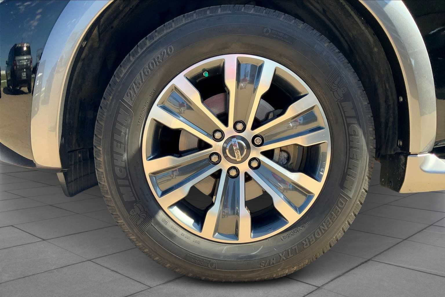 2018 Nissan Armada SL photo 10