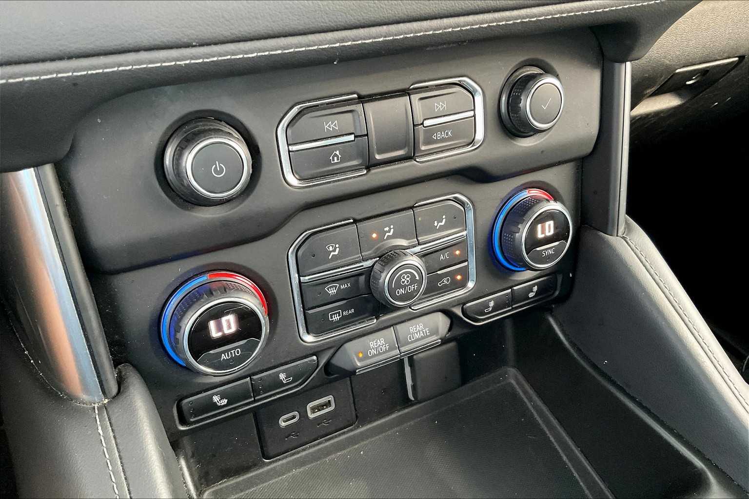 2021 Chevrolet Tahoe Z71 photo 25