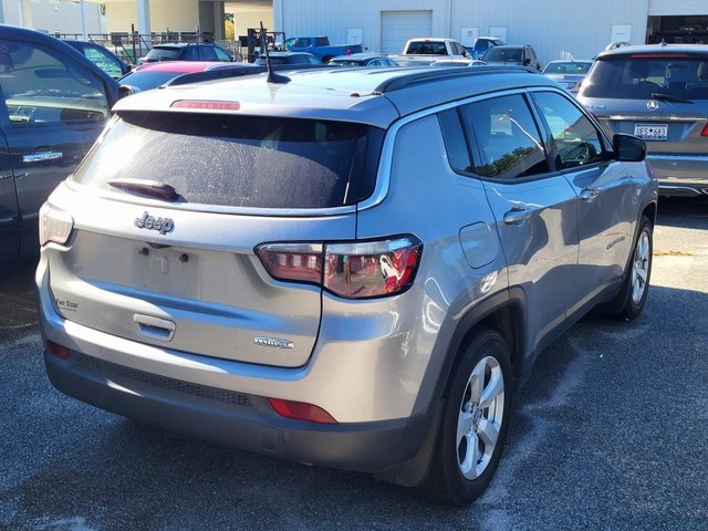 2020 Jeep Compass Latitude photo 2