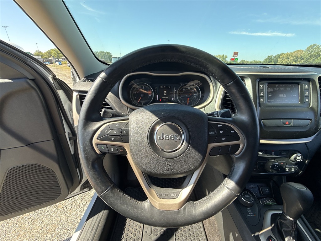 2018 Jeep Cherokee Latitude photo 11