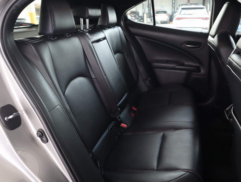 2020 Lexus UX 200 photo 27