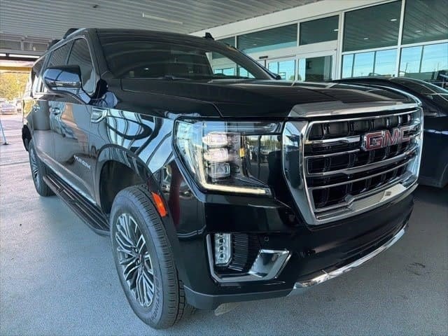 2022 GMC Yukon XL SLT's photo