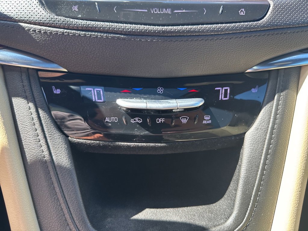 2018 Cadillac XT5 Luxury photo 25
