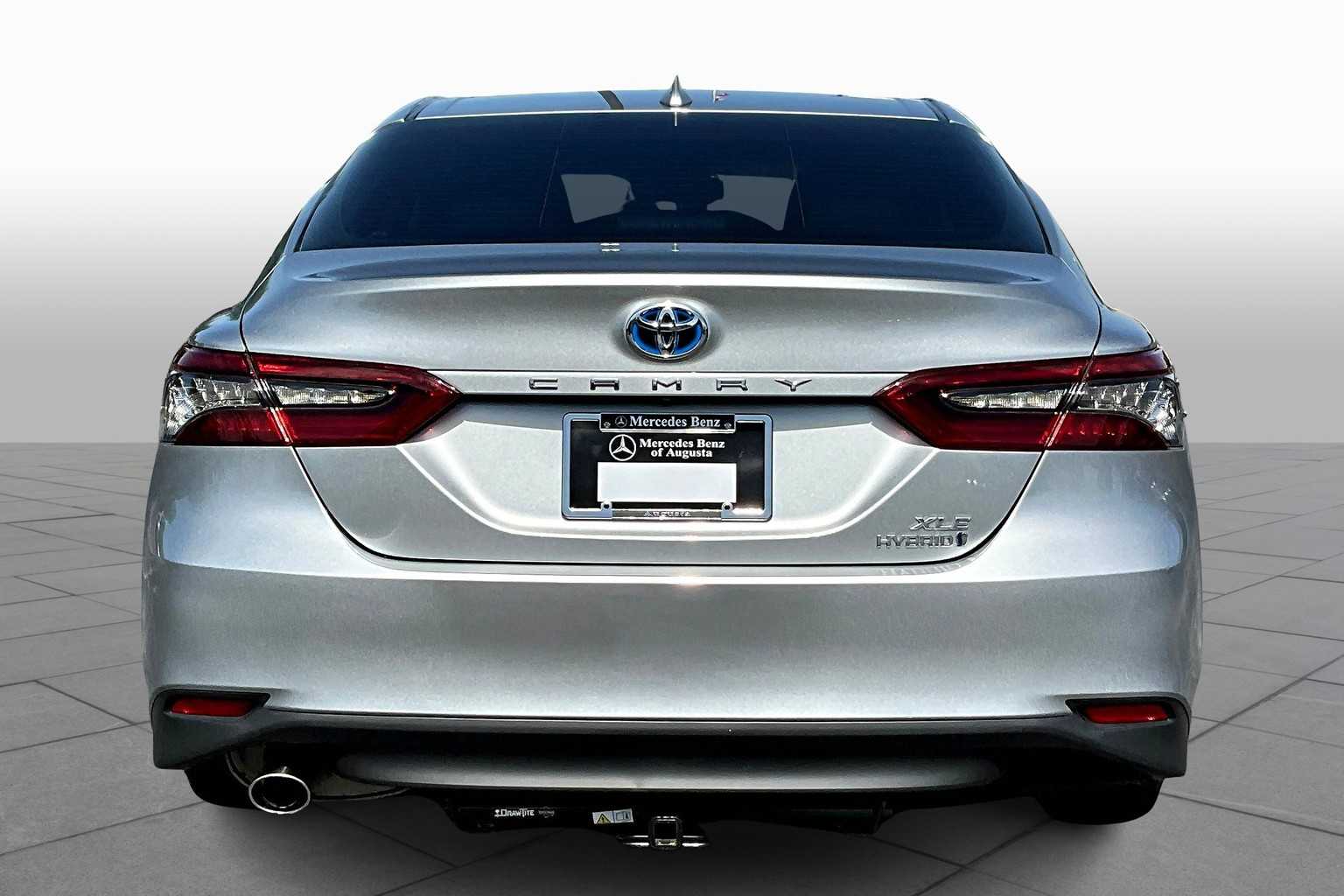 Image 3 of Pre-Owned 2022 2022 Toyota Camry Hybrid XLE With Navigation
