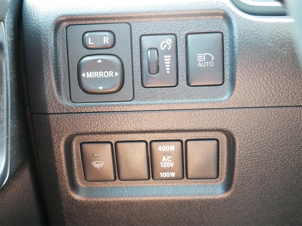 2020 Toyota 4Runner SR5 photo 21