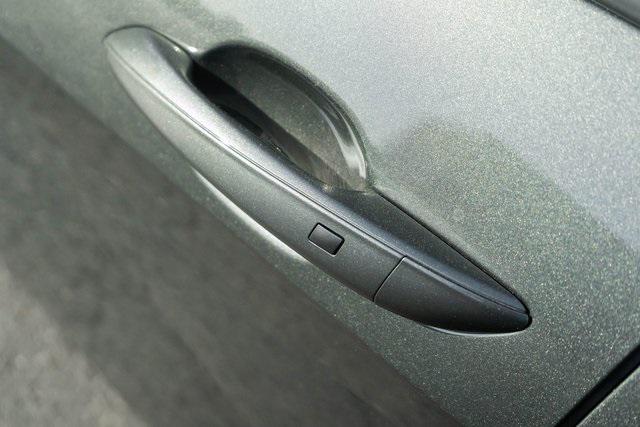 2025 Hyundai Elantra Hybrid SEL Sport photo 3