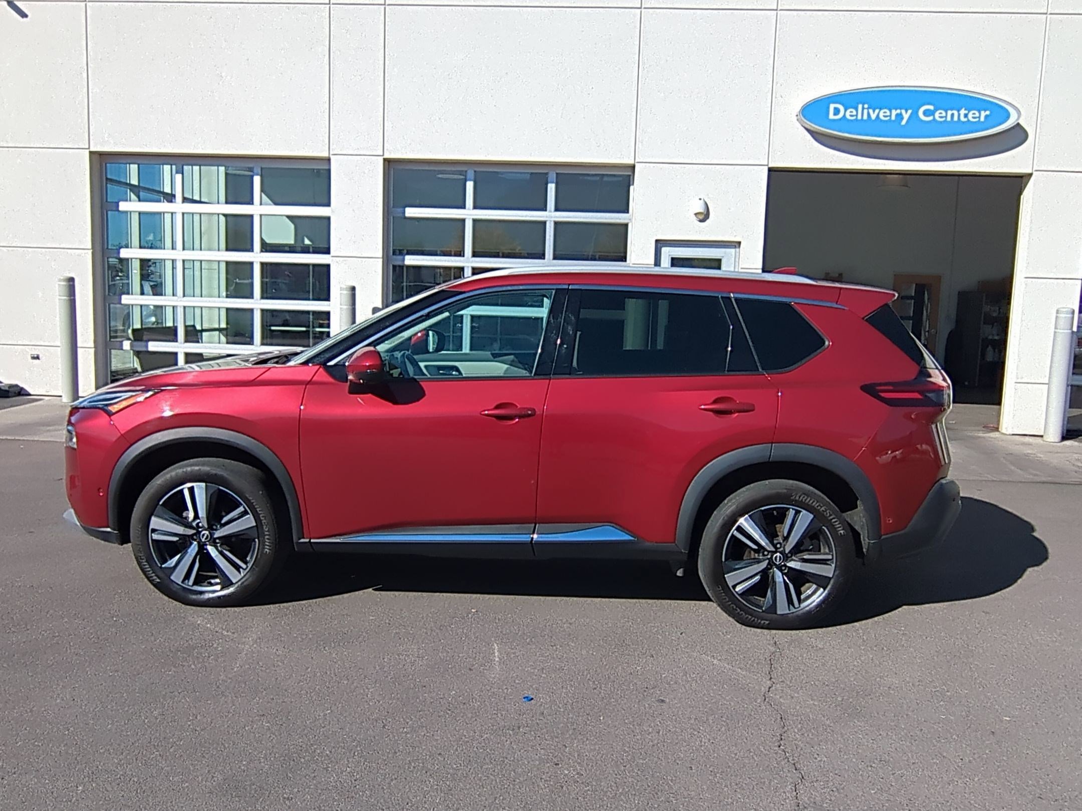 2023 Nissan Rogue SL photo 5