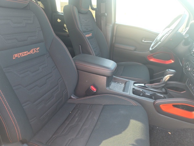 2023 Nissan Frontier PRO-4X photo 11
