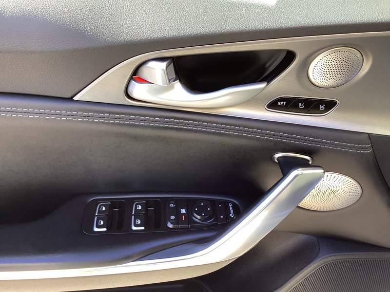2021 Kia Stinger GT1 photo 27