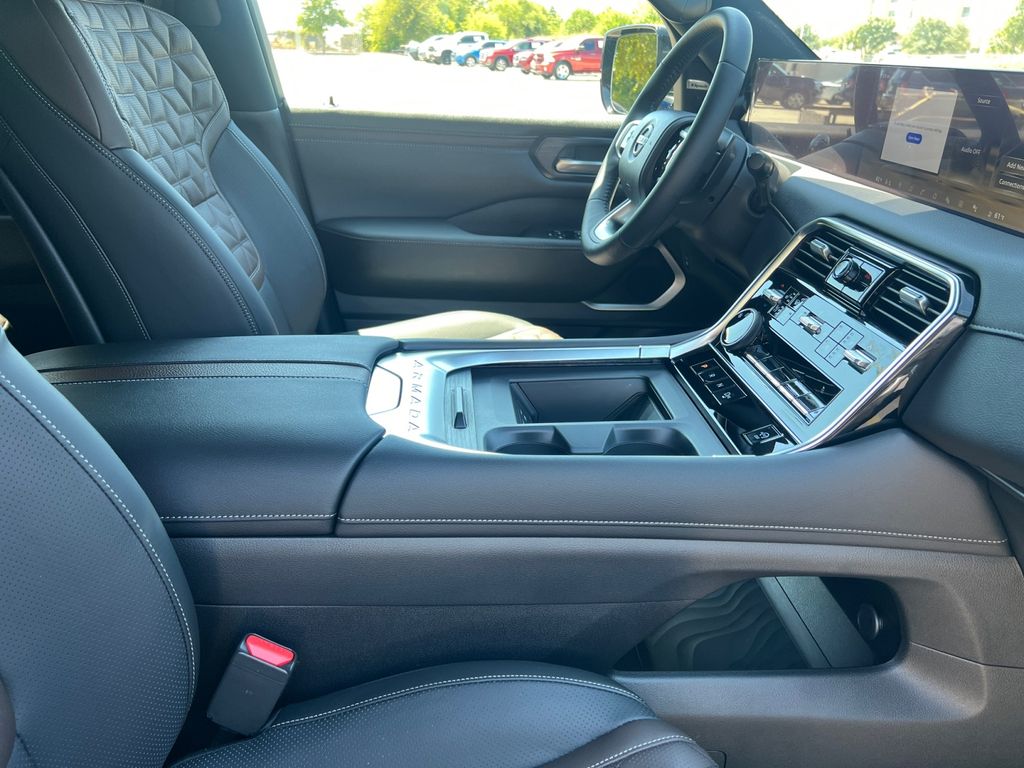 2026 Nissan Armada Platinum photo 22