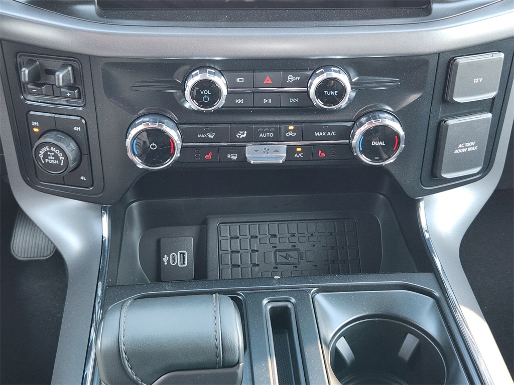 2025 Ford F-150 XLT photo 14
