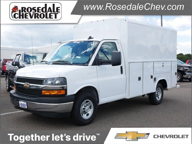 2025 Chevrolet Express Cutaway Base's photo