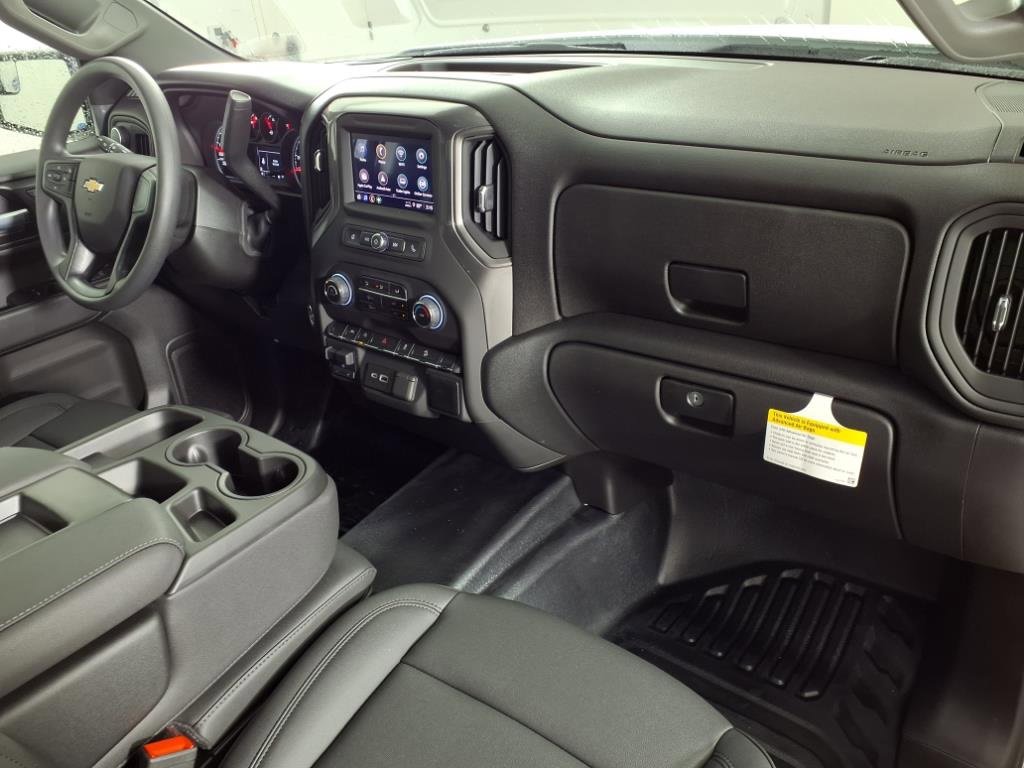 2025 Chevrolet Silverado 1500 photo 13