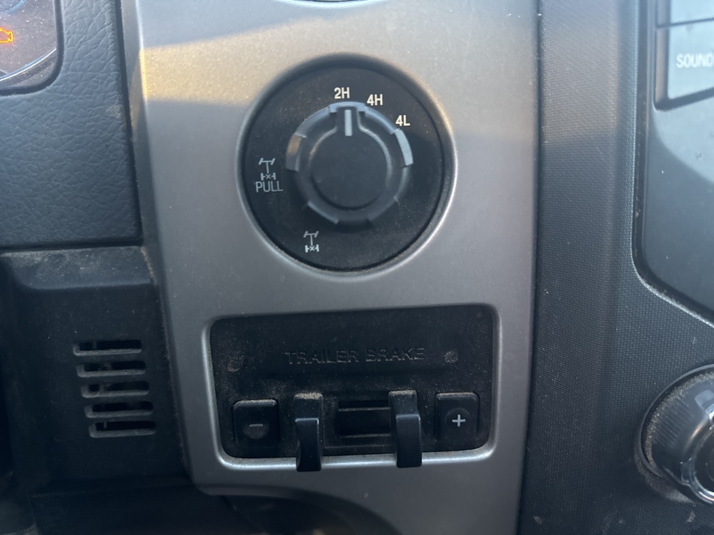 2014 Ford F-150 XLT photo 4