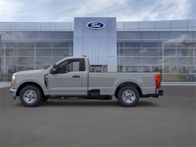 2026 Ford F-350 XL photo 3
