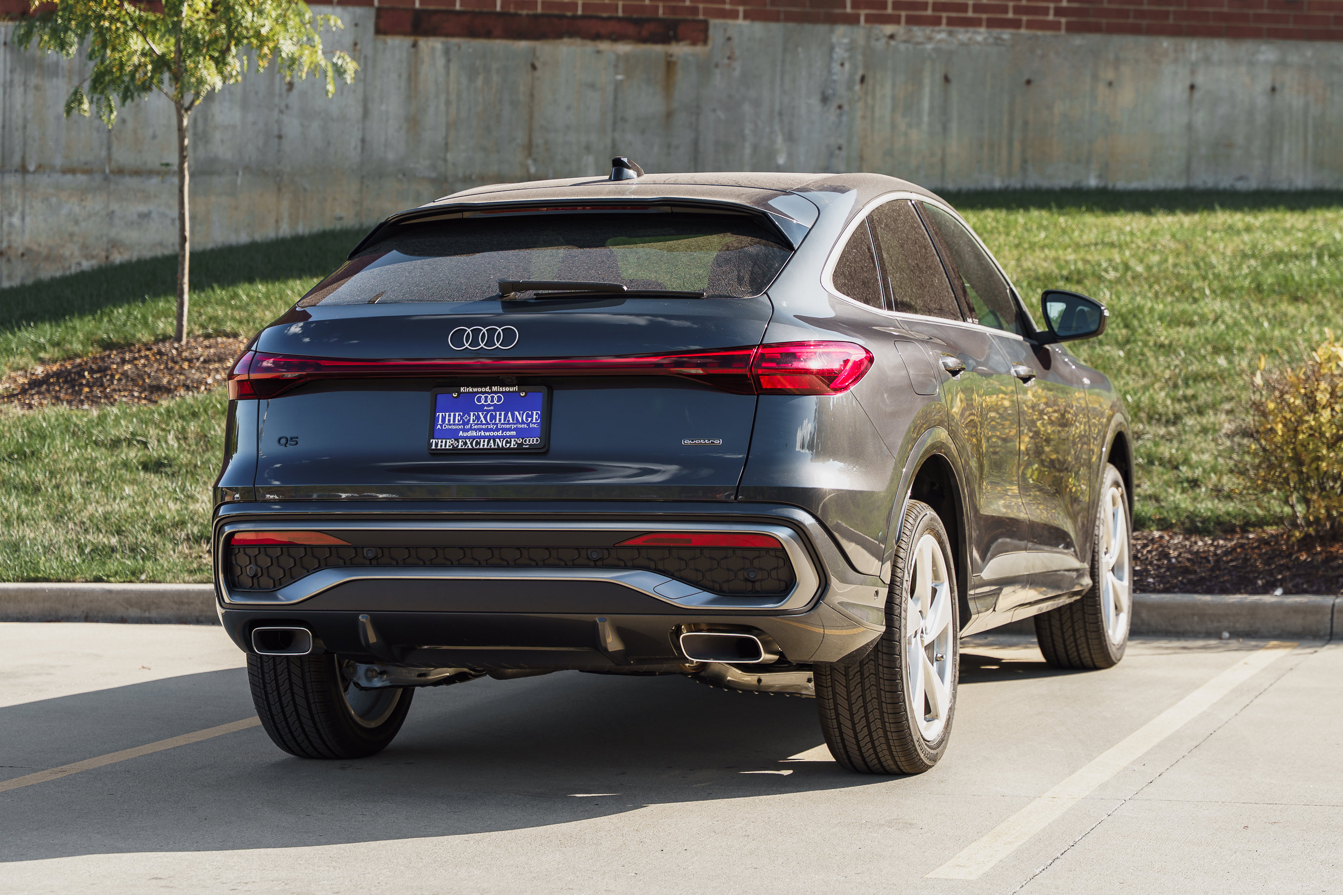2025 Audi Q5 Sportback Premium Plus photo 4