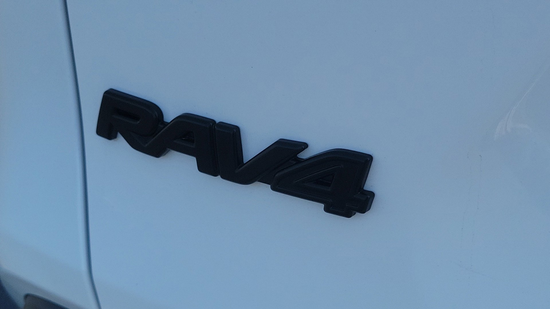 Used 2024 White Toyota LE image 8