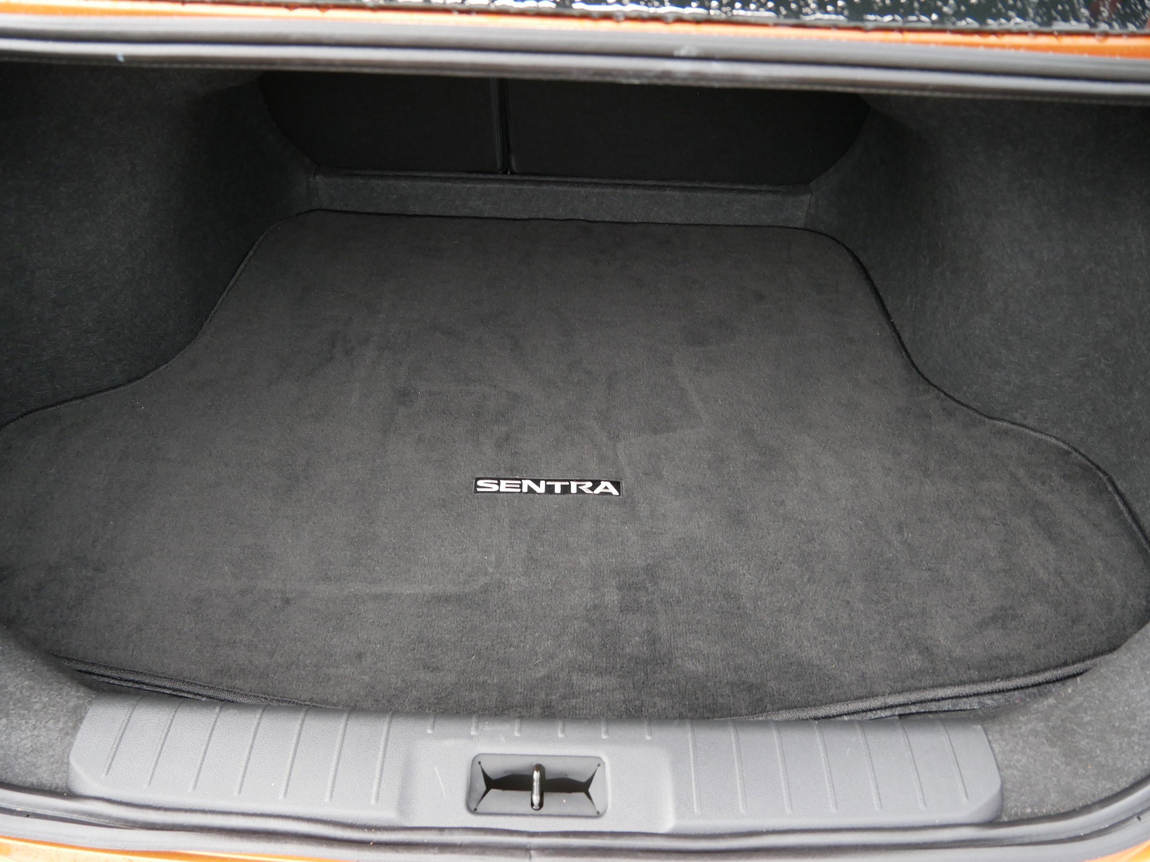 2024 Nissan Sentra SR photo 17