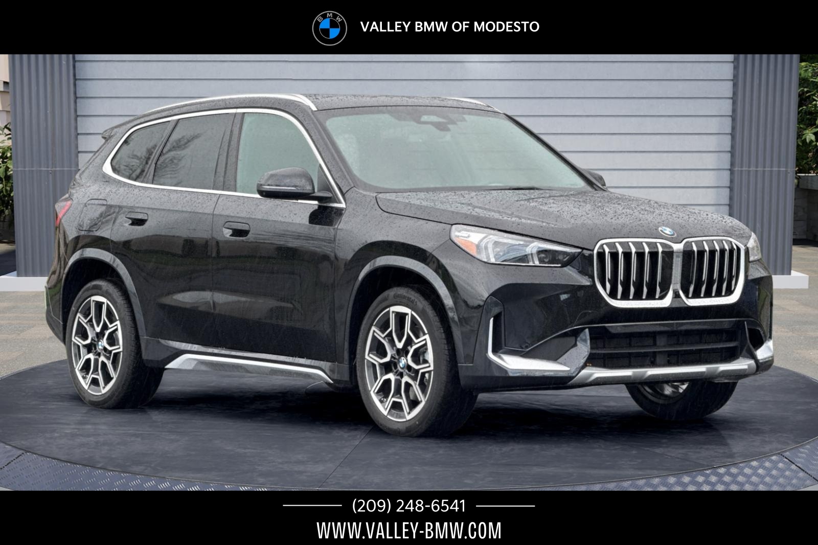 2026 BMW X1 28i's photo