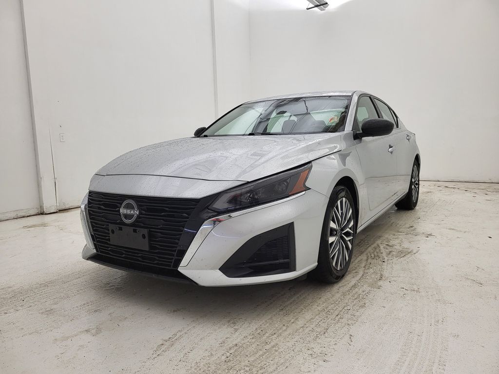2024 Nissan Altima 2.5 SV photo 15