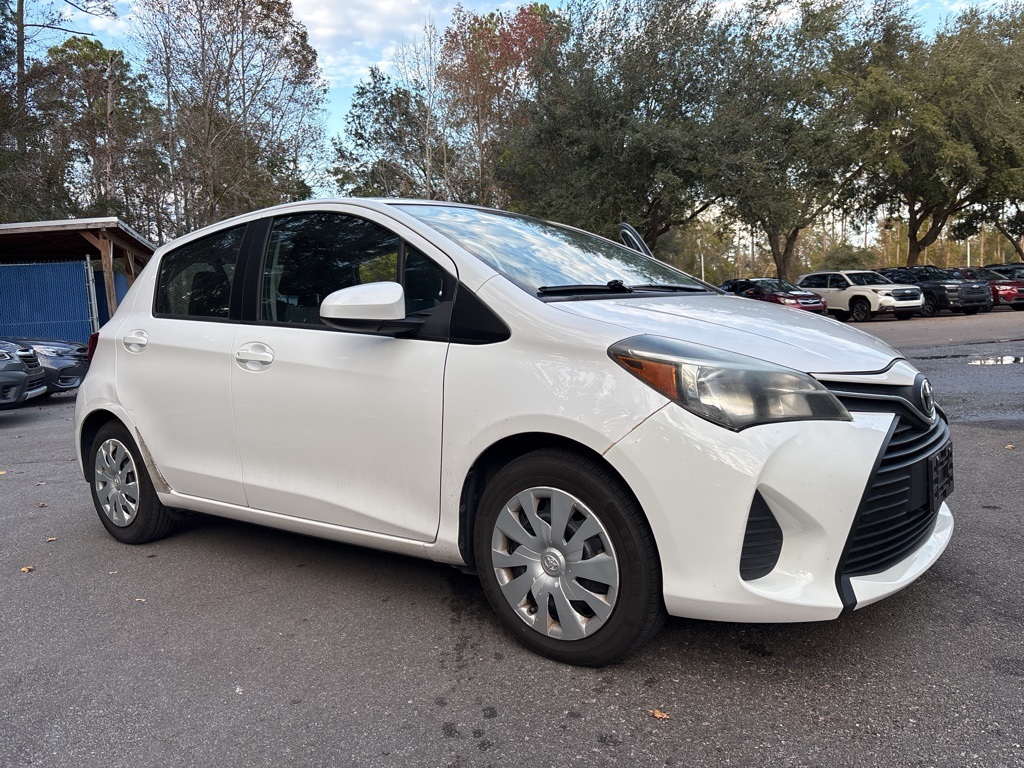 2016 Toyota Yaris L's photo