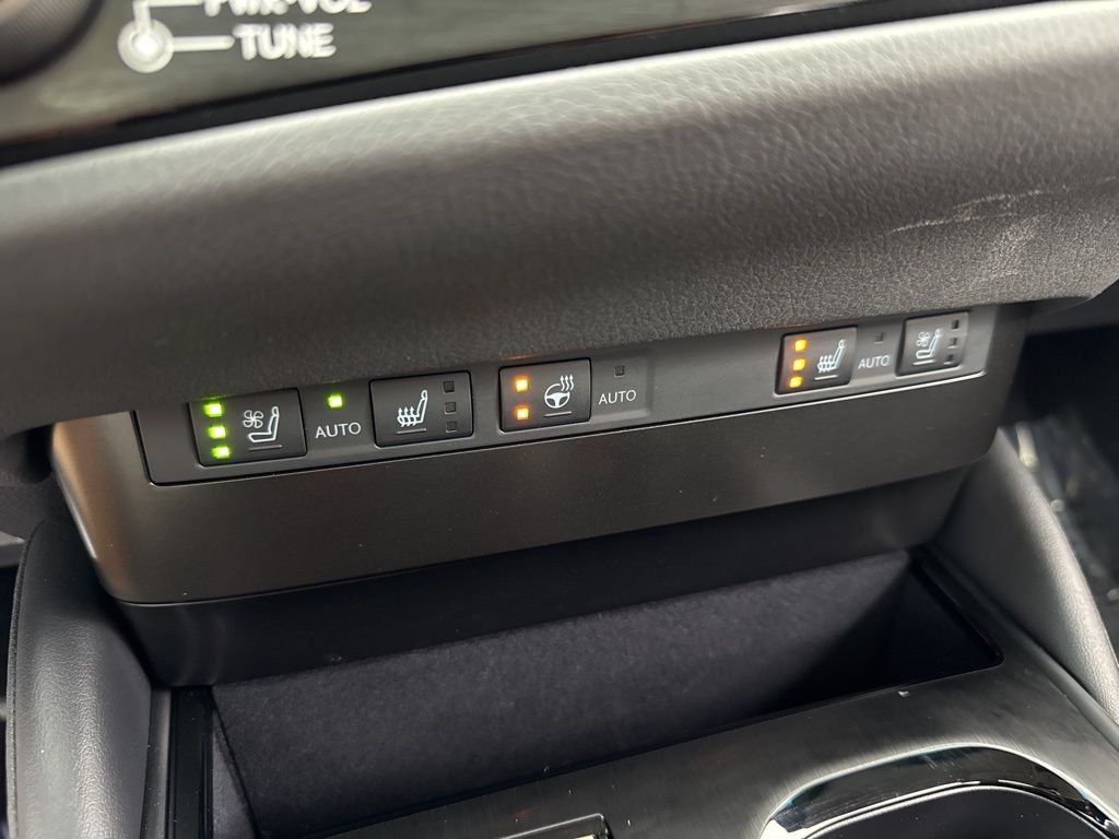 2023 Lexus ES 350 photo 17
