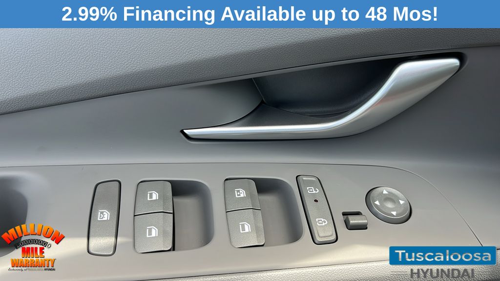 2025 Hyundai Elantra SEL Convenience photo 12