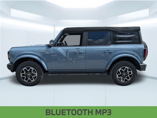 2023 Ford Bronco Outer Banks photo 2