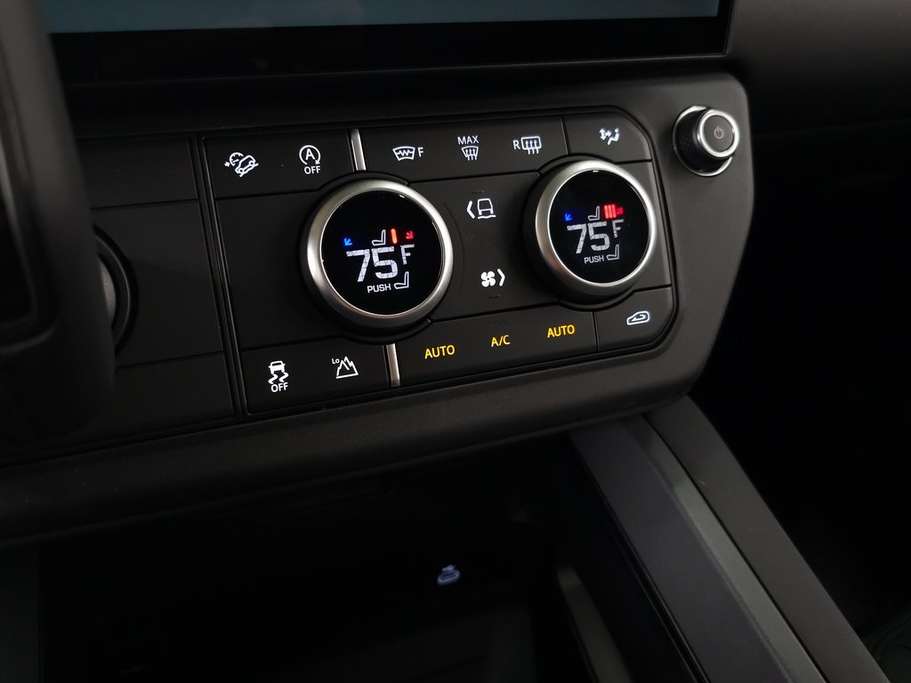 2026 LAND ROVER DEFENDER - Image 27