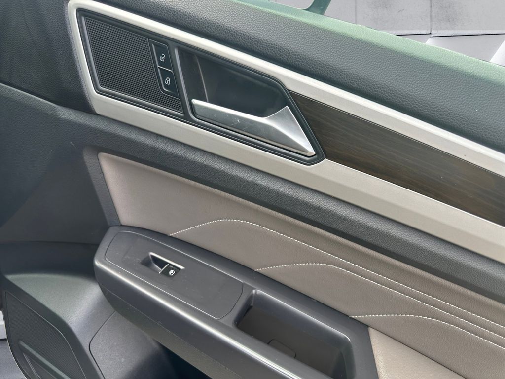 2021 Volkswagen Atlas V6 SE Technology photo 13
