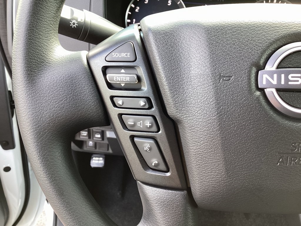 2025 Nissan Frontier SV photo 27