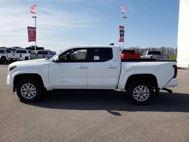 2025 Toyota Tacoma SR5 4x4 Double Cab photo 9