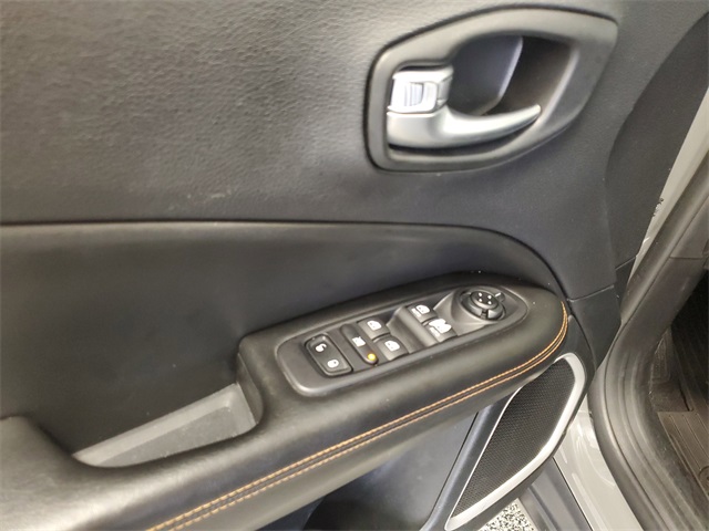 2019 Jeep Compass Limited photo 7