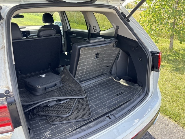 2022 Volkswagen Atlas SEL photo 12
