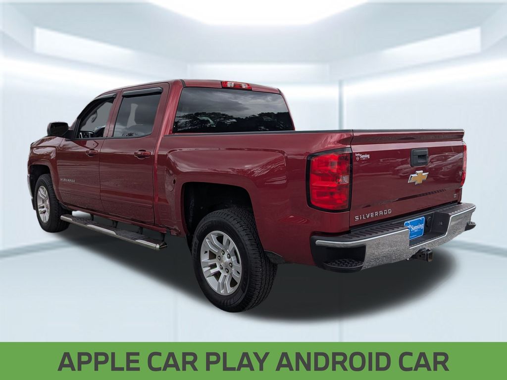 2018 Chevrolet Silverado 1500 LT photo 3