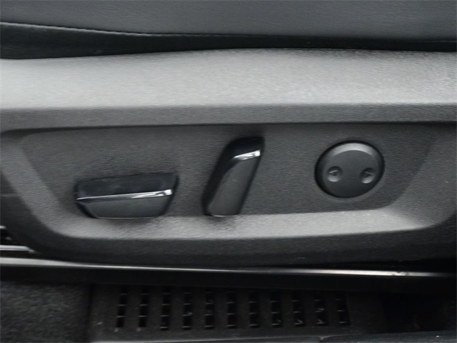 2023 Nissan Rogue Platinum photo 17