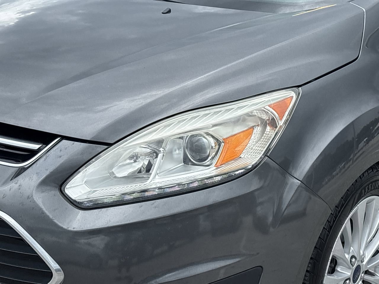 2017 Ford C-Max Hybrid SE photo 6