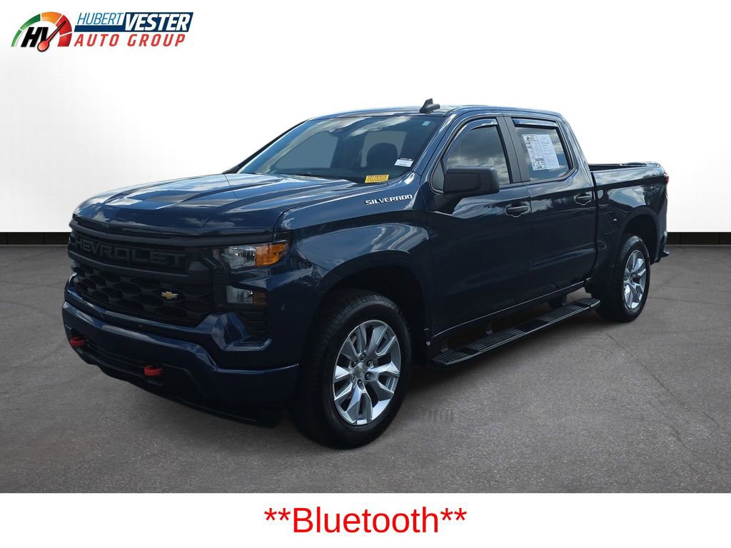 2023 Chevrolet Silverado 1500 Custom photo 2