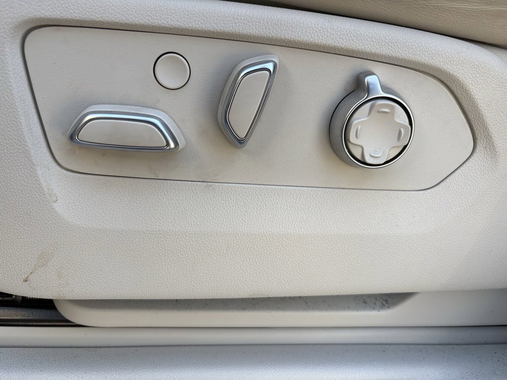 2024 Cadillac Escalade ESV Premium Luxury Platinum photo 8
