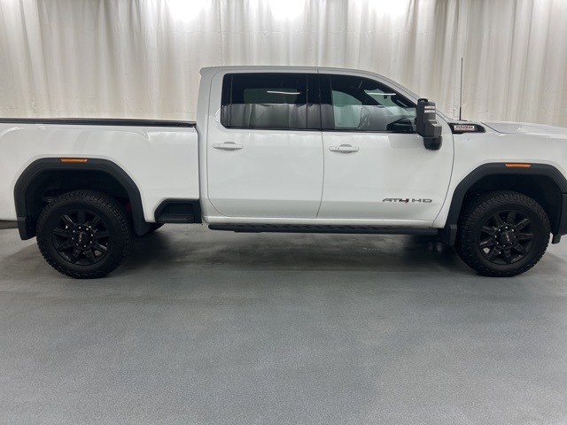 2024 Gmc Sierra HD AT4 photo 6