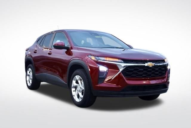 2024 Chevrolet Trax LS's photo