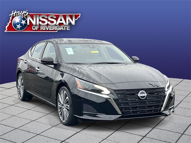 2025 Nissan Altima SL's photo