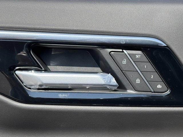 2026 Chevrolet Tahoe High Country photo 16