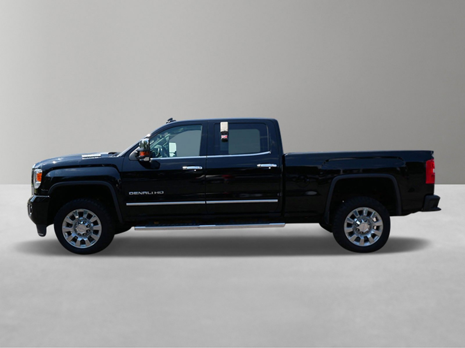 Used 2017 GMC Sierra 2500 Denali HD Denali with VIN 1GT12UEY2HF241006 for sale in White Bear Lake, Minnesota