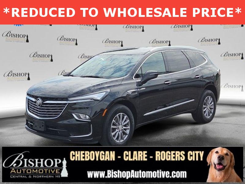 2022 Buick Enclave Essence's photo