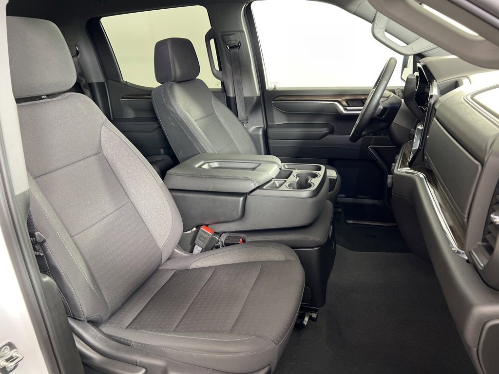 2025 Chevrolet Silverado 1500 LT photo 27